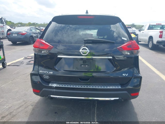 45348294 :رقم المزاد ، 5N1AT2MT0HC821505 vin ، 2017 Nissan Rogue Sv مزاد بيع