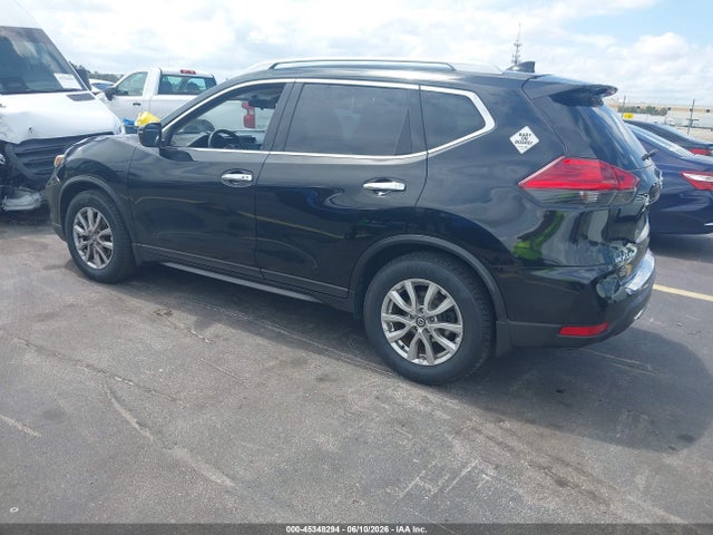 45348294 :رقم المزاد ، 5N1AT2MT0HC821505 vin ، 2017 Nissan Rogue Sv مزاد بيع