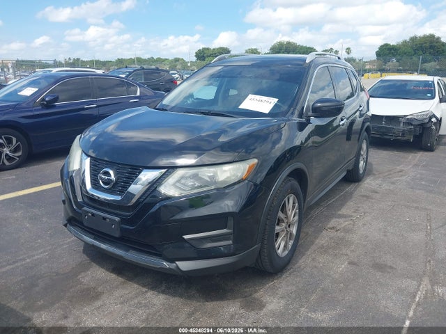 45348294 :رقم المزاد ، 5N1AT2MT0HC821505 vin ، 2017 Nissan Rogue Sv مزاد بيع