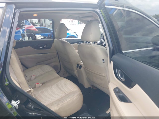 45348294 :رقم المزاد ، 5N1AT2MT0HC821505 vin ، 2017 Nissan Rogue Sv مزاد بيع