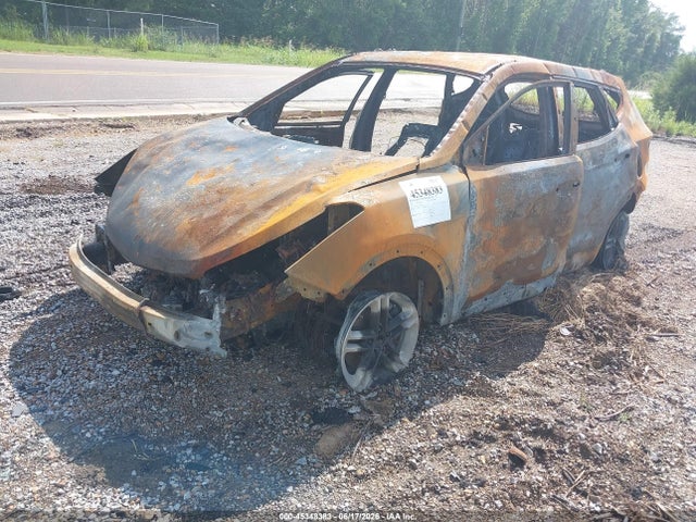 5XYZUDLB1HG468390 Hyundai Santa Fe Sport 2.4l