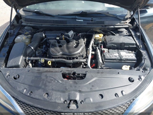 45348392 :رقم المزاد ، 1C3CCCAG9HN511257 vin ، 2017 Chrysler 200 Limited Platinum مزاد بيع