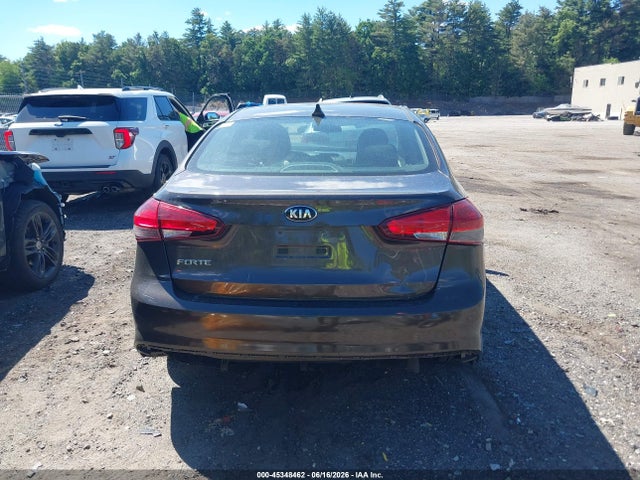 KIA FORTE LX 2018 3KPFK4A7XJE216194 Image 17