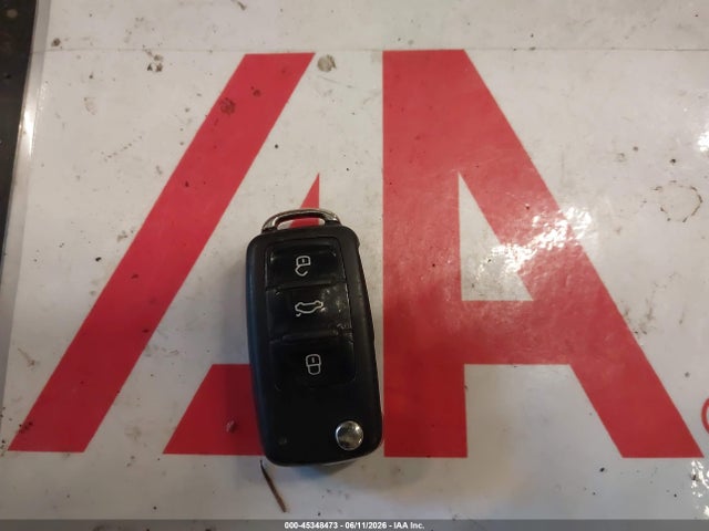 3VW2K7AJ8FM237423 Volkswagen Jetta 2.0l S