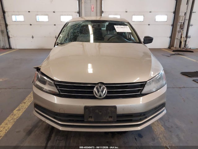 3VW2K7AJ8FM237423 Volkswagen Jetta 2.0l S