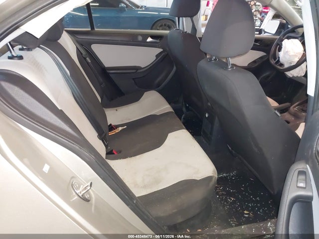 3VW2K7AJ8FM237423 Volkswagen Jetta 2.0l S