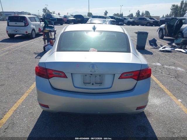 2013 Acura Ilx 2.0l მანქანა იყიდება აუქციონზე, vin: 19VDE1F56DE018522, აუქციონის ნომერი: 45348488