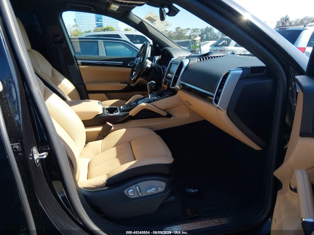 2015 Porsche Cayenne E-hybrid S მანქანა იყიდება აუქციონზე, vin: WP1AE2A27FLA54063, აუქციონის ნომერი: 45348504