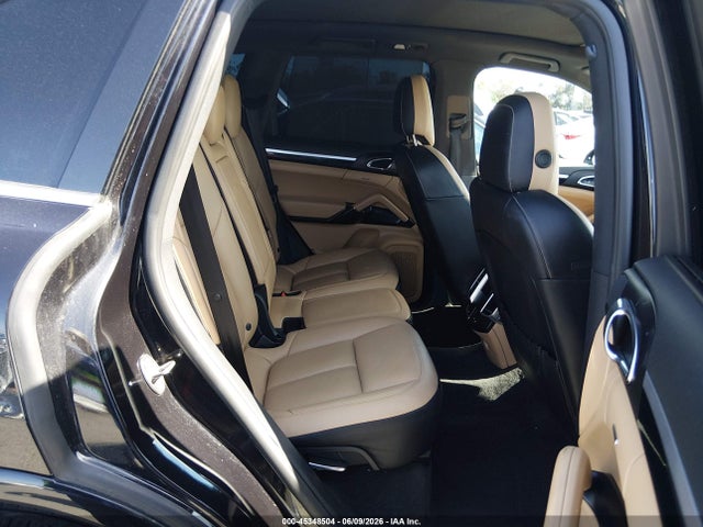 2015 Porsche Cayenne E-hybrid S მანქანა იყიდება აუქციონზე, vin: WP1AE2A27FLA54063, აუქციონის ნომერი: 45348504