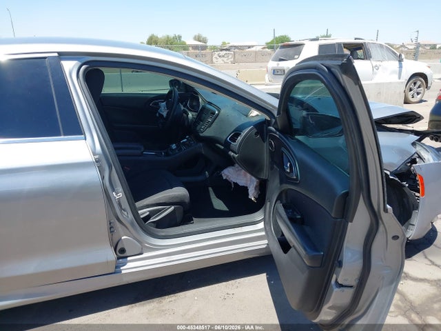 Chrysler 200 Limited 2016 1C3CCCAB0GN107086 Image 5