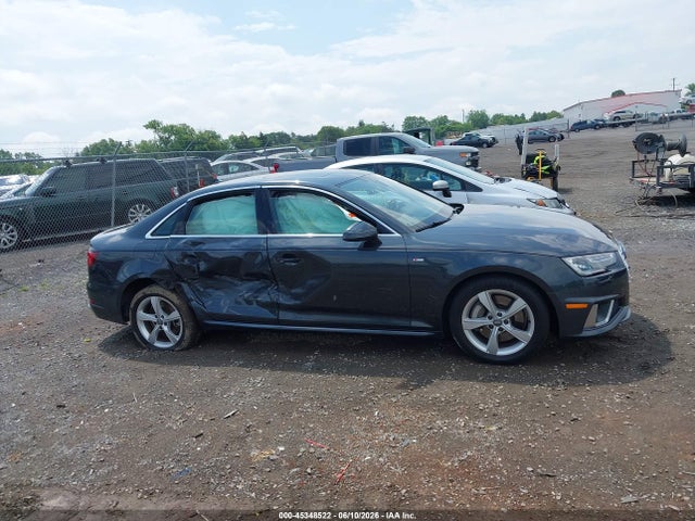 Продажа на аукционе авто 2019 Audi A4 45 Premium, vin: WAUDNAF45KN019357, номер лота: 45348522