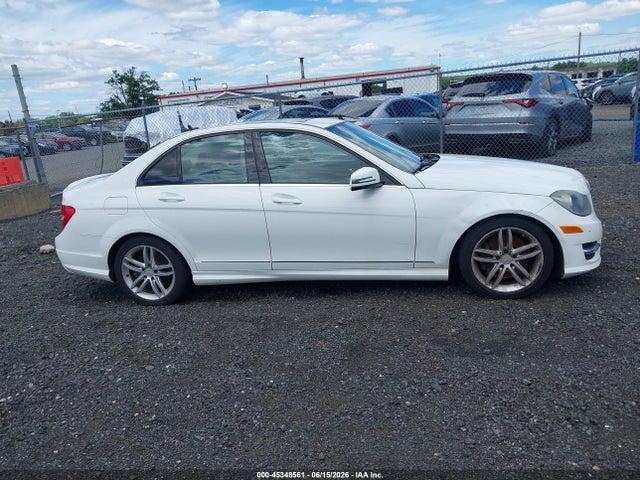 Aukcja sprzedaży 2013 Mercedes-benz C 300 Sport 4matic, vin: WDDGF8AB7DR256719, numer aukcji: 45348561