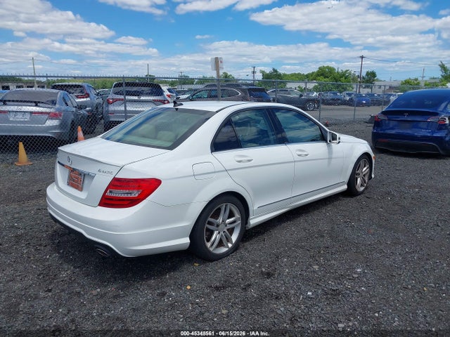 Aukcja sprzedaży 2013 Mercedes-benz C 300 Sport 4matic, vin: WDDGF8AB7DR256719, numer aukcji: 45348561