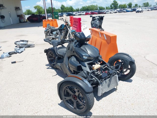 2019 3JB2FEF47KJ000063 zdjęcie główne