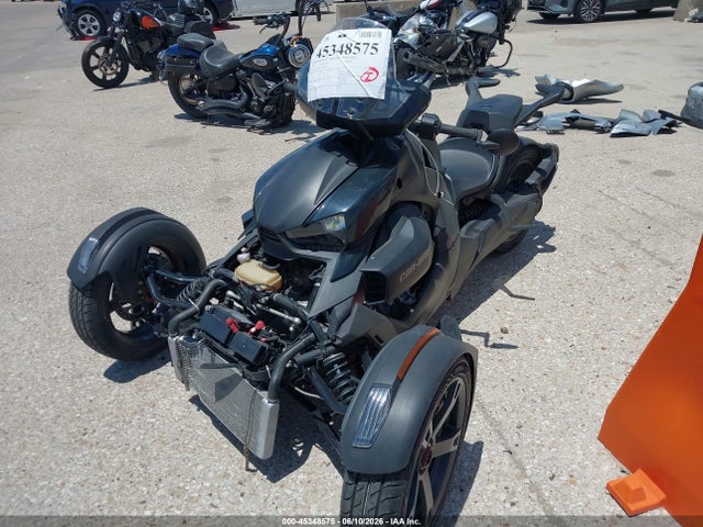 Can-Am Ryker 2019 3JB2FEF47KJ000063 Image 2
