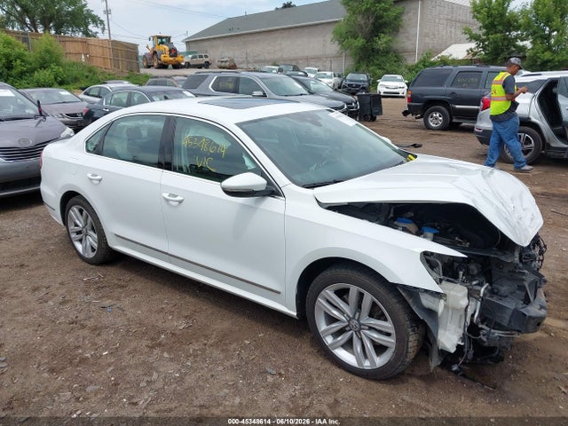 Продажа на аукционе авто 2016 Volkswagen Passat V6 Sel Premium, vin: 1VWCM7A36GC015675, номер лота: 45348614