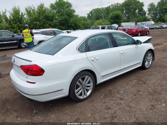 2016 Volkswagen Passat V6 Sel Premium მანქანა იყიდება აუქციონზე, vin: 1VWCM7A36GC015675, აუქციონის ნომერი: 45348614