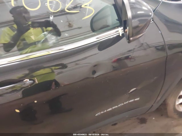 Продажа на аукционе авто 2015 Jeep Cherokee Limited, vin: 1C4PJMDS1FW650346, номер лота: 45348623