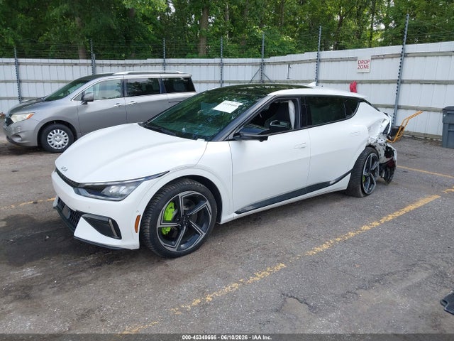 KIA Ev6 Gt 2023 KNDC5DLE9P5133771 Image 2