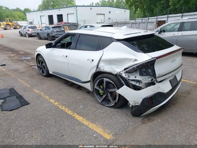 KIA Ev6 Gt 2023 KNDC5DLE9P5133771 Image 3