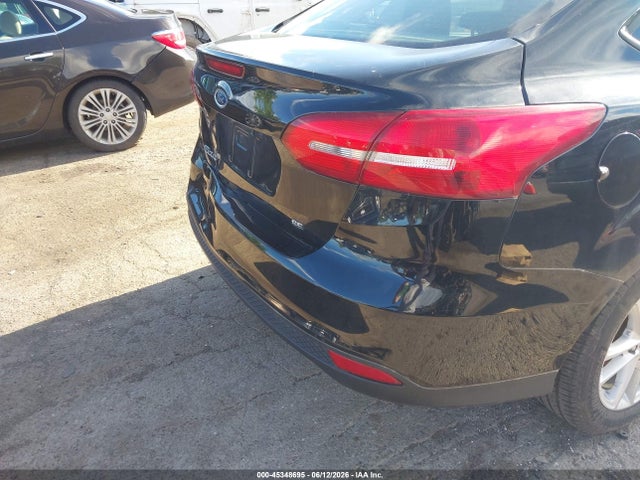 45348695 :رقم المزاد ، 1FADP3F28HL244132 vin ، 2017 Ford Focus Se مزاد بيع