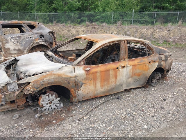 4T1F31AK9NU587950 Toyota Camry Xle Hybrid