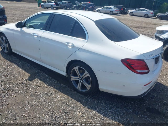 2018 Mercedes-benz E 300 მანქანა იყიდება აუქციონზე, vin: WDDZF4JB4JA339553, აუქციონის ნომერი: 45348762