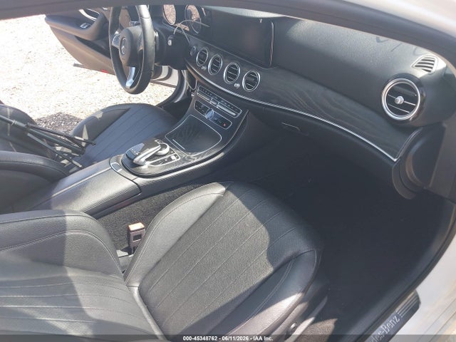 2018 Mercedes-benz E 300 მანქანა იყიდება აუქციონზე, vin: WDDZF4JB4JA339553, აუქციონის ნომერი: 45348762