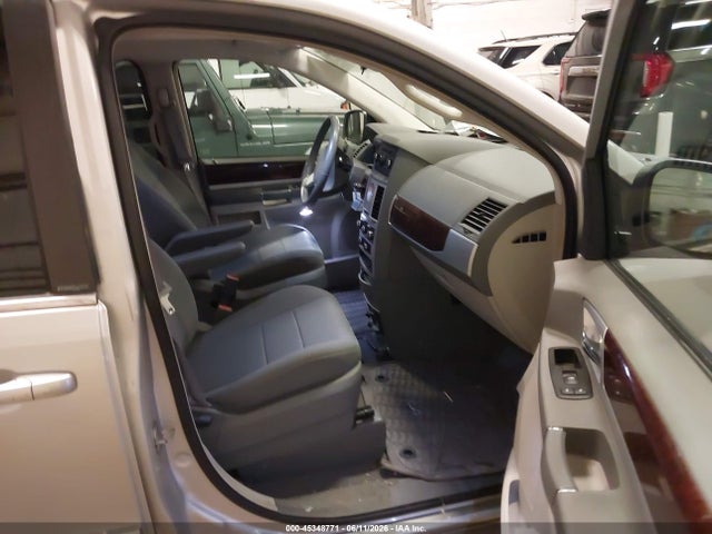 Продажа на аукционе авто 2010 Chrysler Town & Country Touring, vin: 2A4RR5D19AR347826, номер лота: 45348771