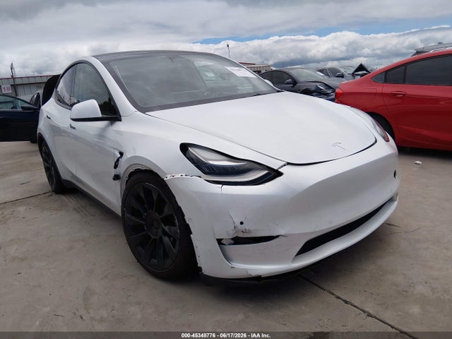 2022 Tesla Model Y Long Range Dual Motor All-wheel Drive მანქანა იყიდება აუქციონზე, vin: 7SAYGDEE7NA010950, აუქციონის ნომერი: 45348776