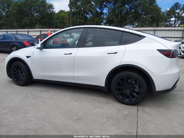 45348776 :رقم المزاد ، 7SAYGDEE7NA010950 vin ، 2022 Tesla Model Y Long Range Dual Motor All-wheel Drive مزاد بيع