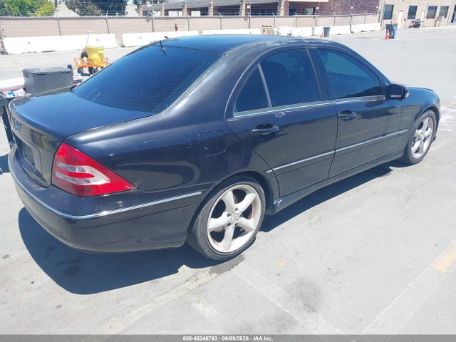 Продаж на аукціоні авто 2005 Mercedes-benz C 230 Kompressor Sport, vin: WDBRF40J25A750070, номер лоту: 45348793