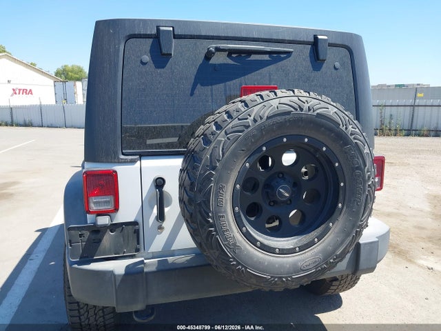 1C4BJWDG3JL806091 Jeep Wrangler Jk Unlimited Sport 4x4