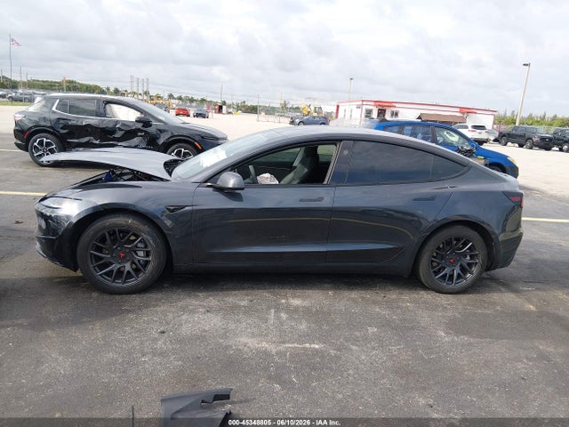 Tesla MODEL 3 2024 5YJ3E1EA8RF739640 Image 13