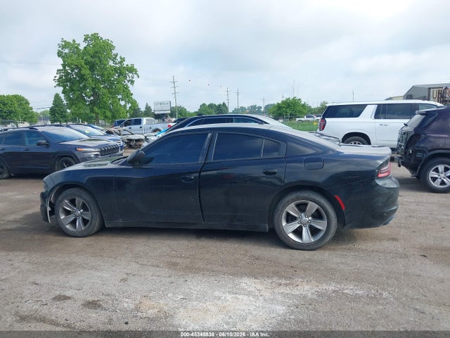 2015 Dodge Charger Sxt მანქანა იყიდება აუქციონზე, vin: 2C3CDXHG1FH753413, აუქციონის ნომერი: 45348838