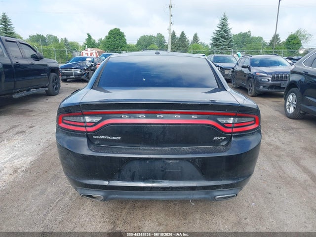 2015 Dodge Charger Sxt მანქანა იყიდება აუქციონზე, vin: 2C3CDXHG1FH753413, აუქციონის ნომერი: 45348838