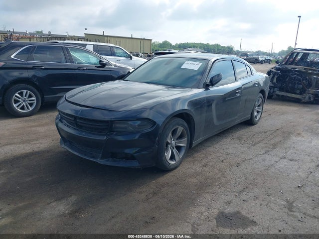 2015 Dodge Charger Sxt მანქანა იყიდება აუქციონზე, vin: 2C3CDXHG1FH753413, აუქციონის ნომერი: 45348838