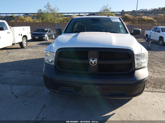 45348851 :رقم المزاد ، 3C6JR6DG6KG588786 vin ، 2019 Ram 1500 Classic Tradesman  4x2 8' Box مزاد بيع