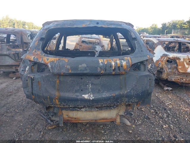 2GNAXUEV8K6241544 Chevrolet EQUINOX LT