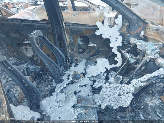 2GNAXUEV8K6241544 Chevrolet EQUINOX LT