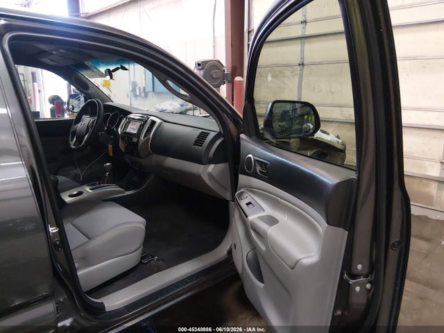 3TMKU4HN2FM043992 Toyota Tacoma Prerunner V6