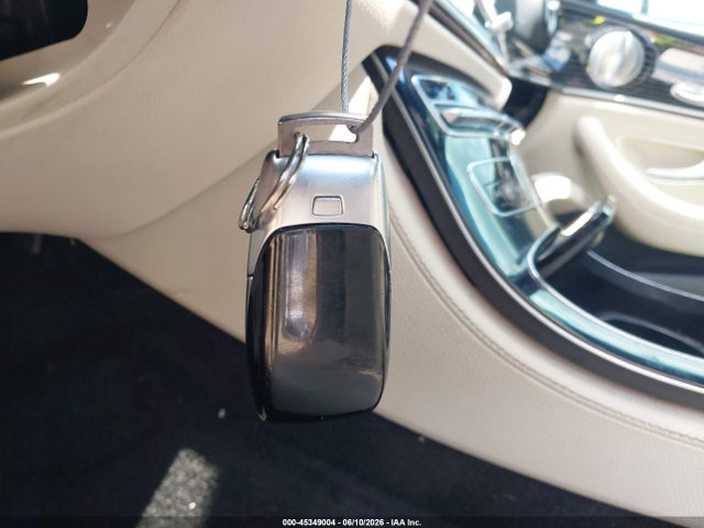 45349004 :رقم المزاد ، WDDZF4JB1KA544216 vin ، 2019 Mercedes-benz E 300 مزاد بيع
