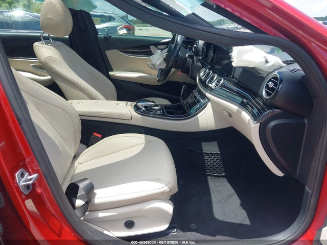 45349004 :رقم المزاد ، WDDZF4JB1KA544216 vin ، 2019 Mercedes-benz E 300 مزاد بيع