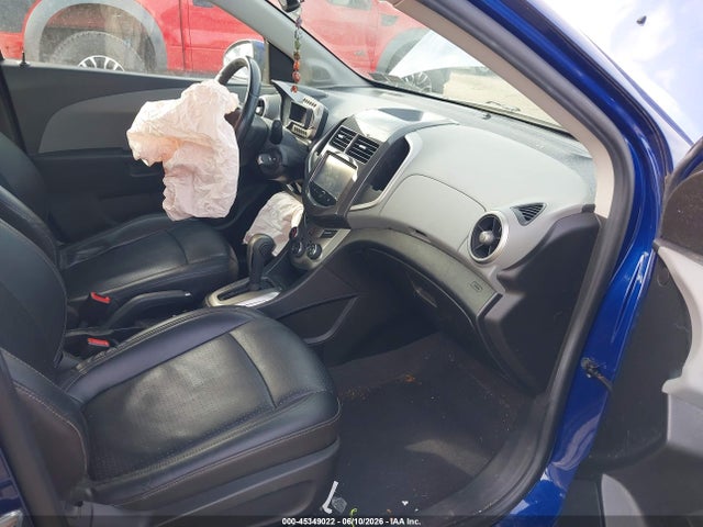 1G1JE6SBXE4217569 Chevrolet Sonic Ltz Auto