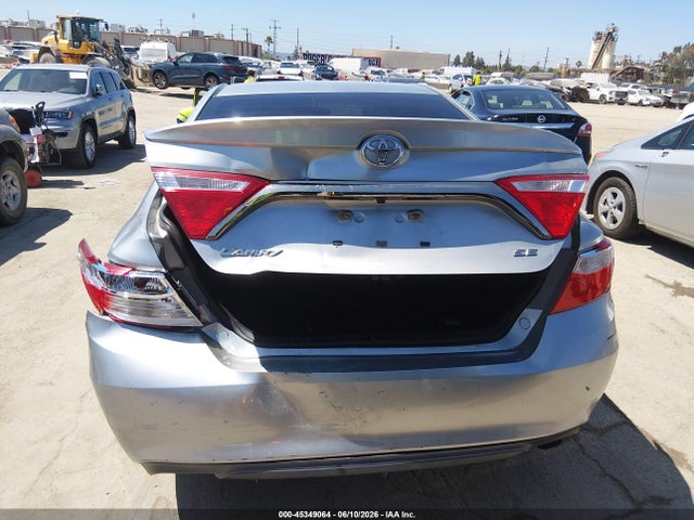 4T1BF1FK0HU403465 Toyota CAMRY SE