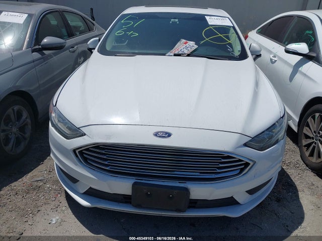 3FA6P0LUXJR139127 Ford Fusion Hybrid Se