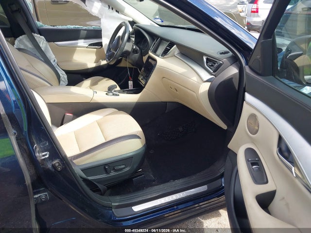 Продажа на аукционе авто 2019 Infiniti Qx50 Essential, vin: 3PCAJ5M17KF107889, номер лота: 45349224