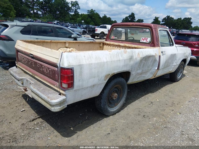1982 Dodge D-series D300/d350 მანქანა იყიდება აუქციონზე, vin: 1B7KD34T2CS257740, აუქციონის ნომერი: 45349253
