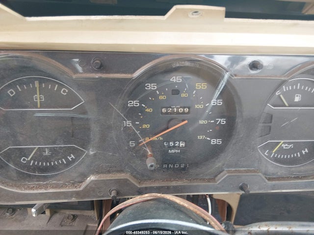 1982 Dodge D-series D300/d350 მანქანა იყიდება აუქციონზე, vin: 1B7KD34T2CS257740, აუქციონის ნომერი: 45349253