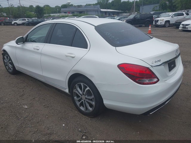 45349336 :رقم المزاد ، 55SWF4JB8FU053652 vin ، 2015 Mercedes-benz C 300 مزاد بيع